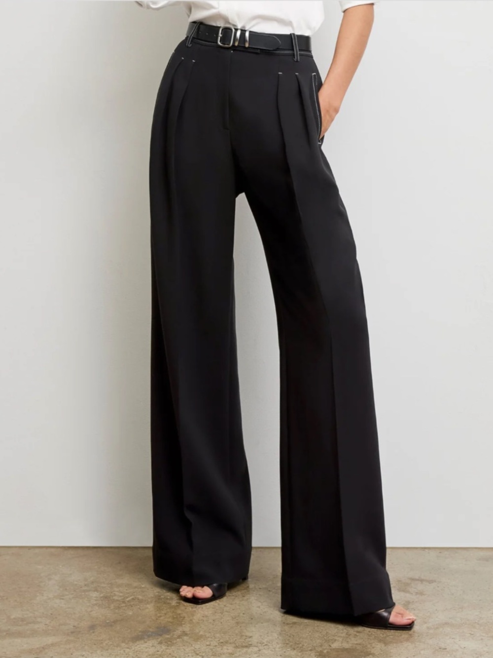 MM Lafleur The Bia Pleated Trouser Everyday Crepe Topstitch Black